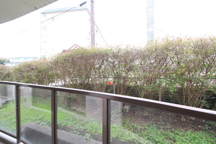 物件内観写真17　(室内からの展望)