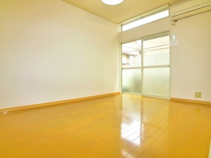 物件内観写真15　(居室)