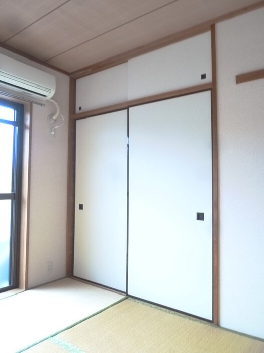 物件内観写真7　(収納)