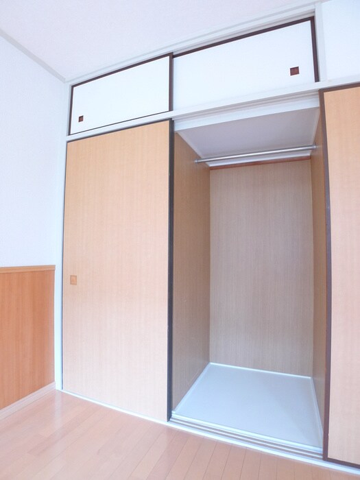 物件内観写真7　(収納)