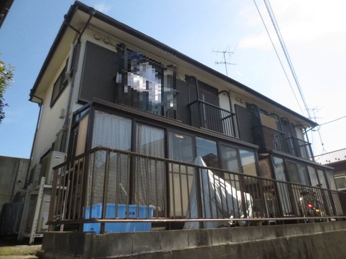 物件外観写真2　(バイク置き場)