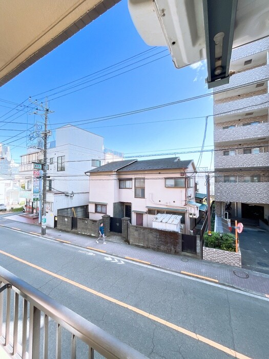 物件内観写真13　(室内からの展望)