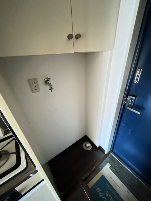 物件内観写真15　(洗濯機置場)