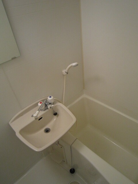 物件内観写真13　(バス／シャワールーム等)