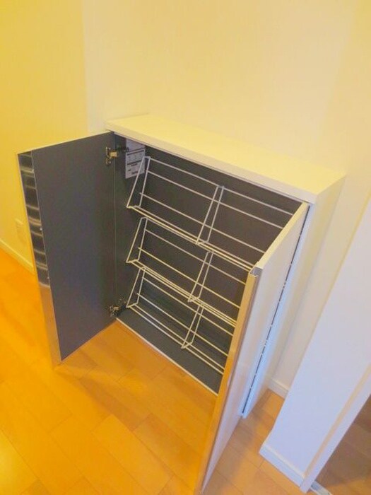 物件内観写真12　(靴箱)