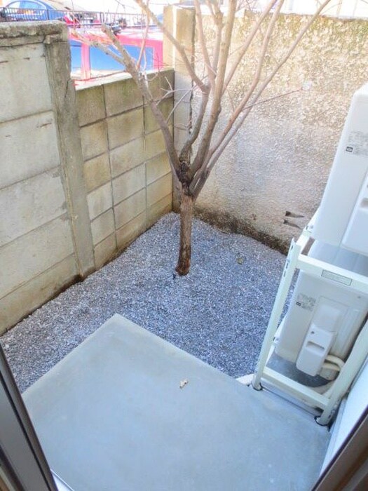 物件内観写真13　(室内からの展望)