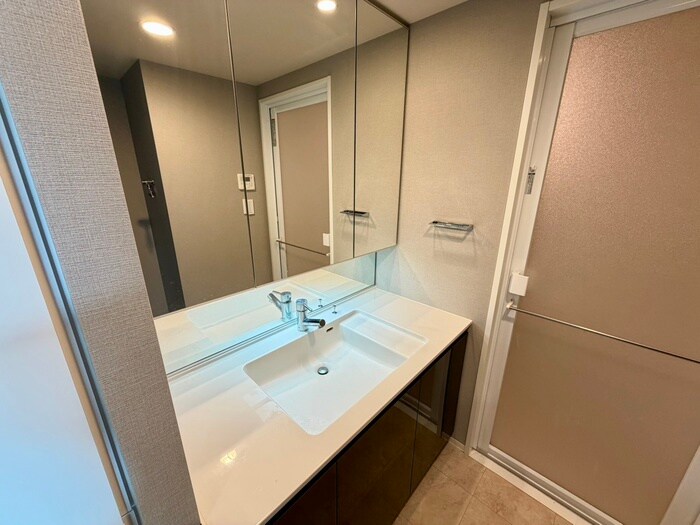 物件内観写真13　(洗面)