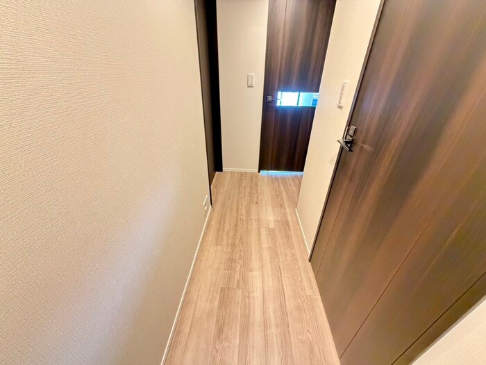 物件内観写真21　(廊下)