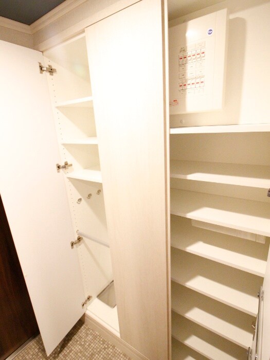 物件内観写真21　(靴箱)