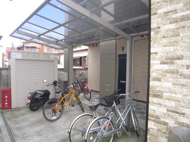 物件外観写真3　(駐輪場)