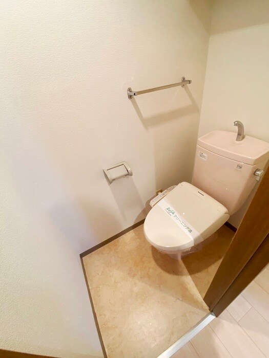 物件内観写真15　(トイレ)