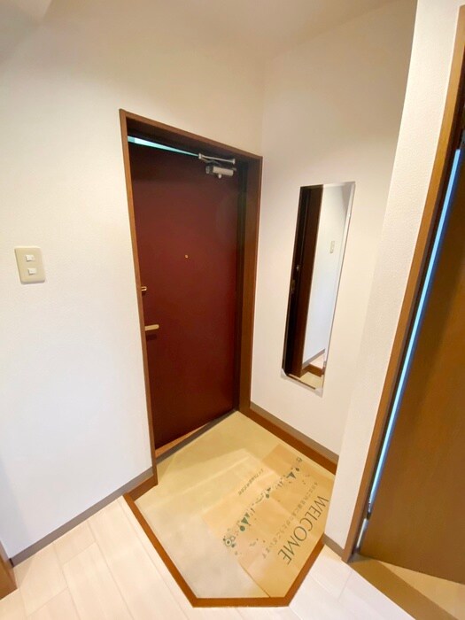 物件内観写真21　(玄関)