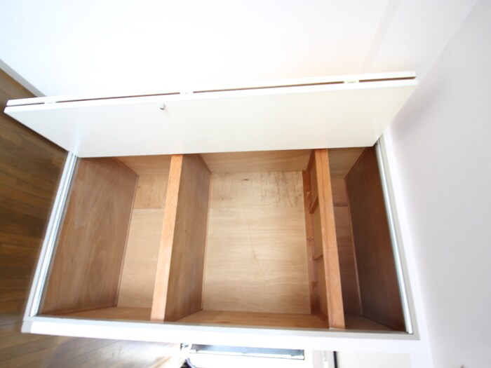 物件内観写真10　(収納)