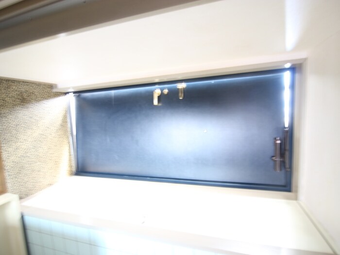 物件内観写真11　(玄関)