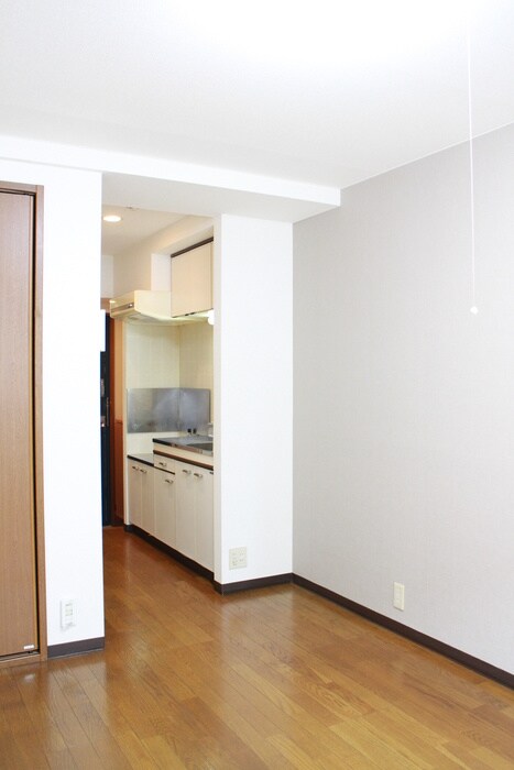 物件内観写真11　(室内からの展望)