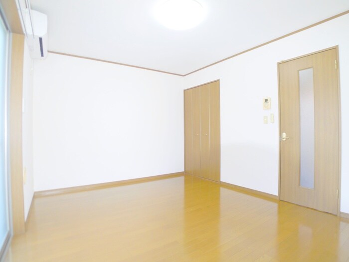 物件内観写真18　(居室)