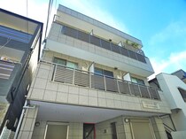 カネヴィアーノの外観写真