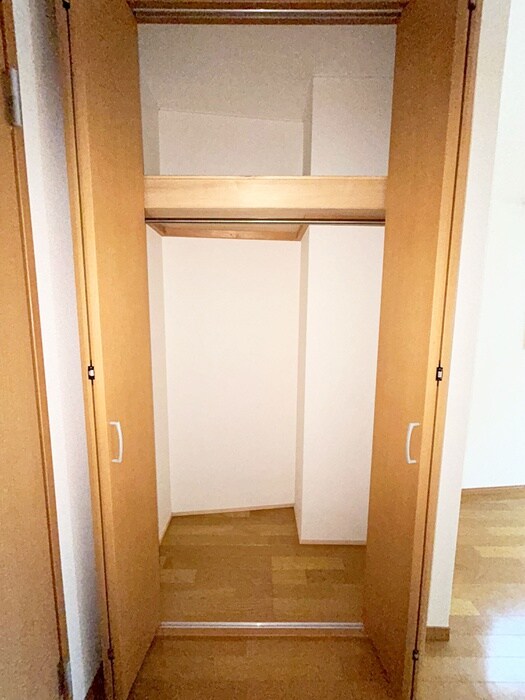 物件内観写真11　(収納)