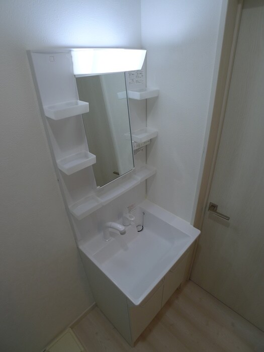 物件内観写真13　(洗面)