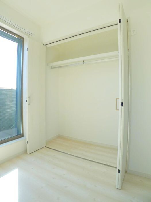 物件内観写真15　(収納)