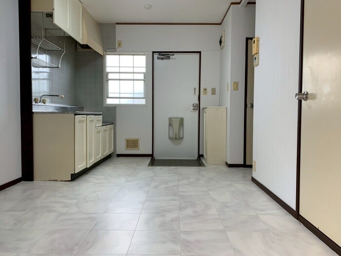 物件内観写真6　(廊下)