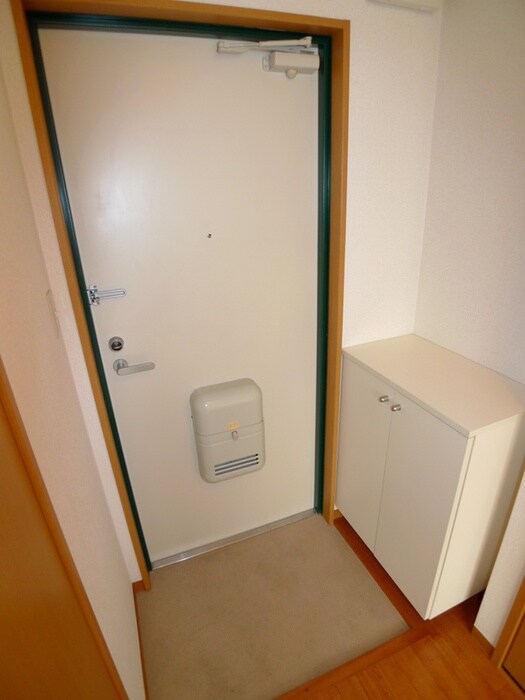 物件内観写真15　(玄関)