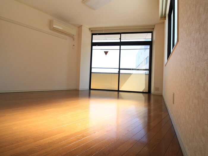 物件内観写真13　(居室)