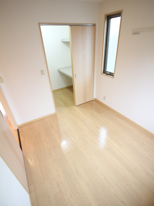 物件内観写真17　(居室)