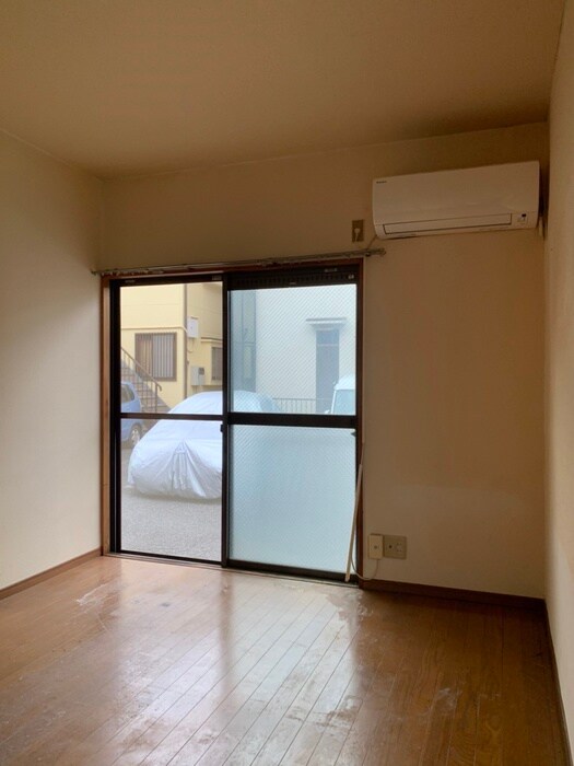 物件内観写真6　(居室)