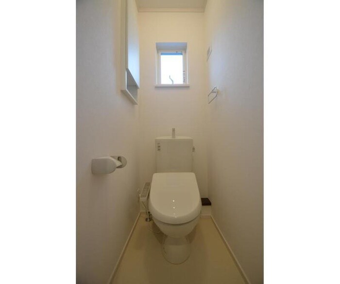 物件内観写真11　(トイレ)