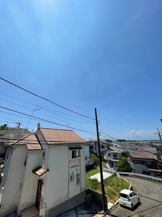 物件内観写真16　(室内からの展望)