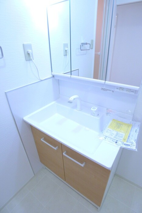 物件内観写真10　(洗面)