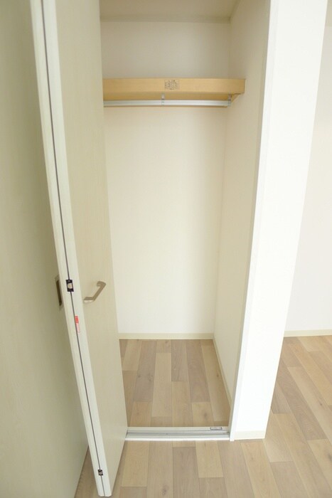 物件内観写真16　(収納)