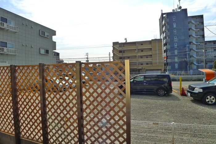 物件内観写真21　(室内からの展望)