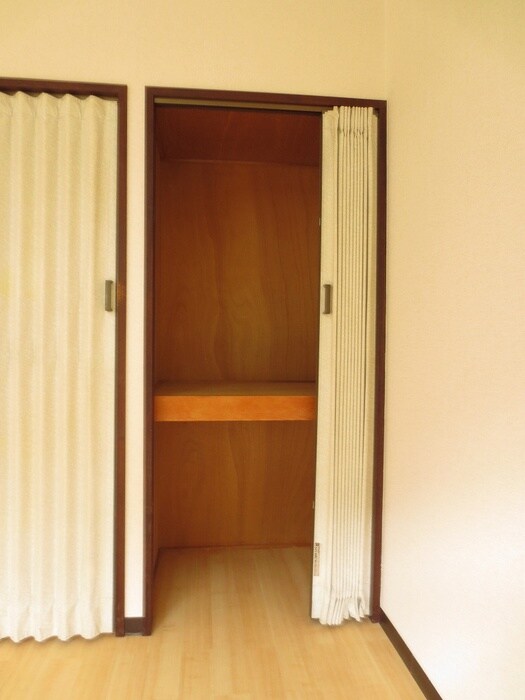 物件内観写真14　(収納)