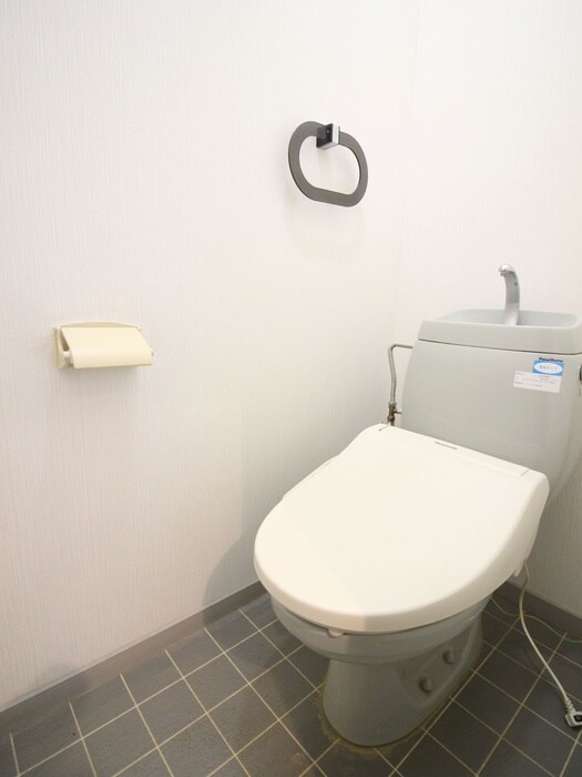 物件内観写真14　(トイレ)