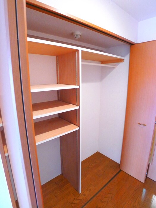 物件内観写真10　(収納)