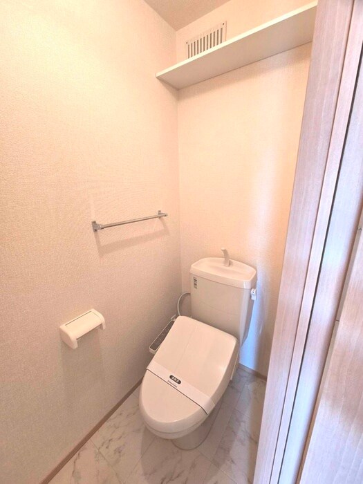 物件内観写真9　(トイレ)