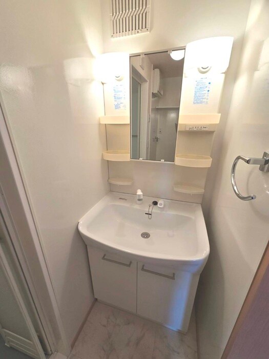 物件内観写真10　(洗面)