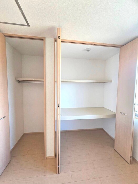 物件内観写真13　(収納)