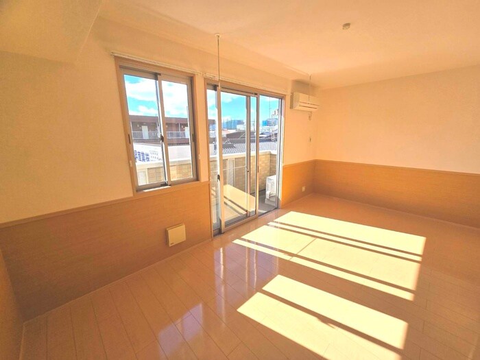 物件内観写真14　(居室)