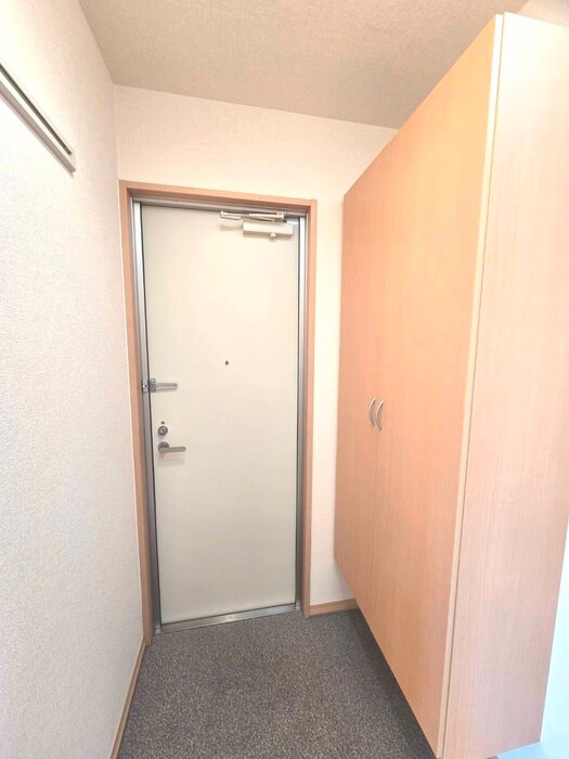 物件内観写真19　(玄関)