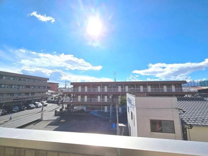 物件内観写真22　(室内からの展望)