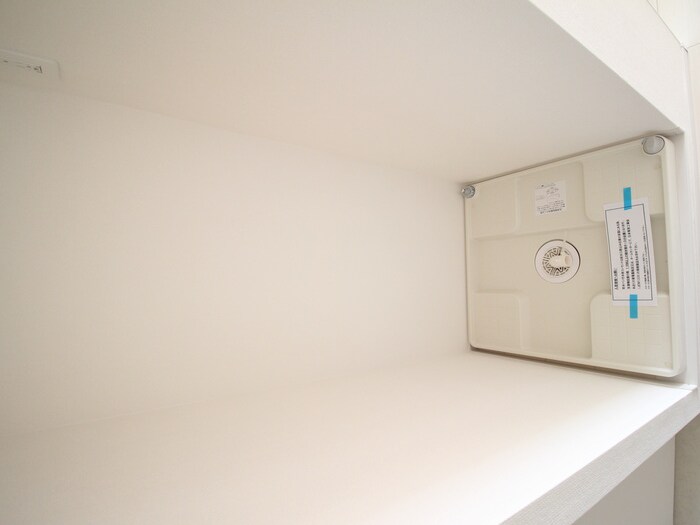 物件内観写真13　(洗濯機置場)