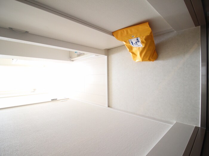 物件内観写真15　(玄関)