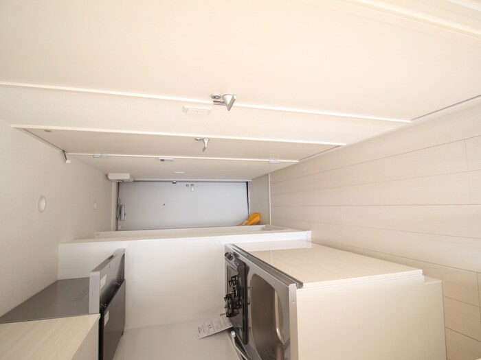 物件内観写真18　(廊下)