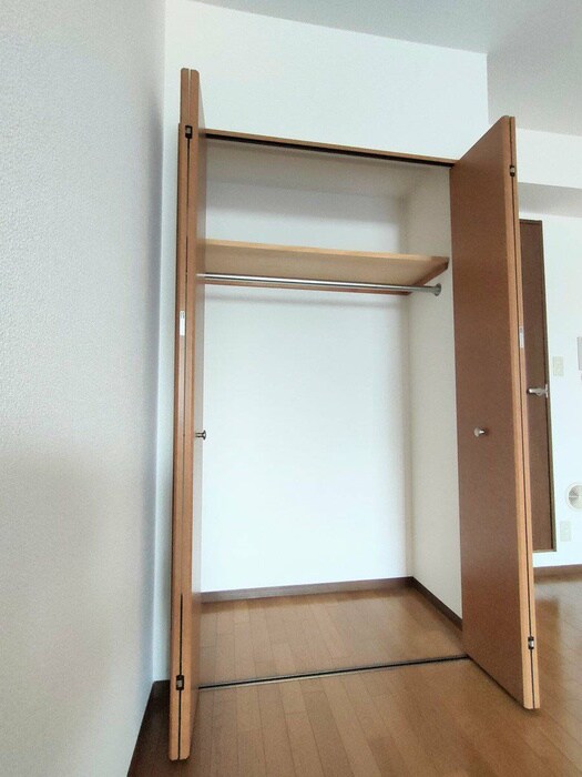 物件内観写真10　(収納)