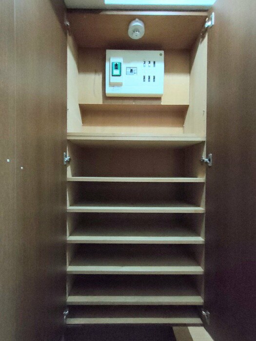 物件内観写真18　(靴箱)
