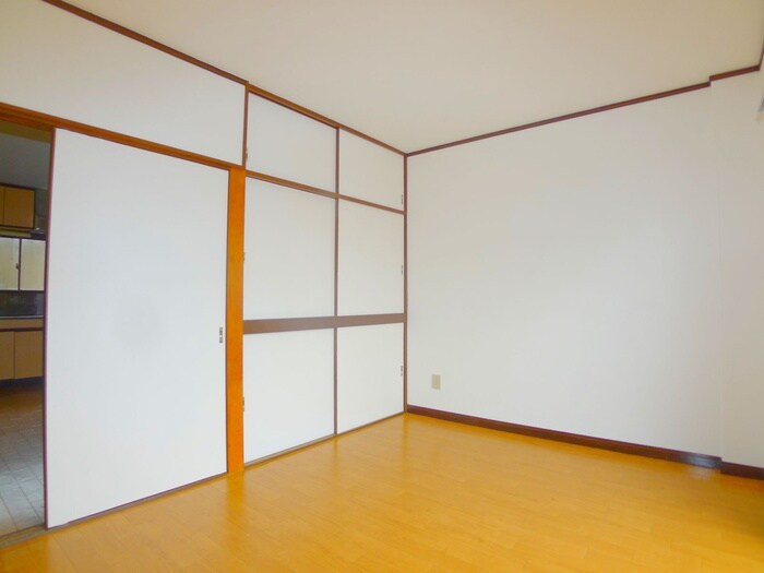 物件内観写真8　(居室)