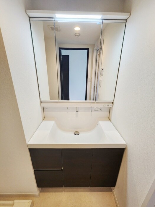 物件内観写真12　(洗面)